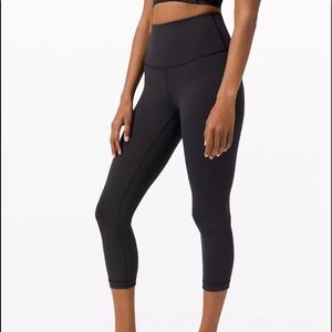 Lululemon Wunder Under Crop (High-Rise) leggings